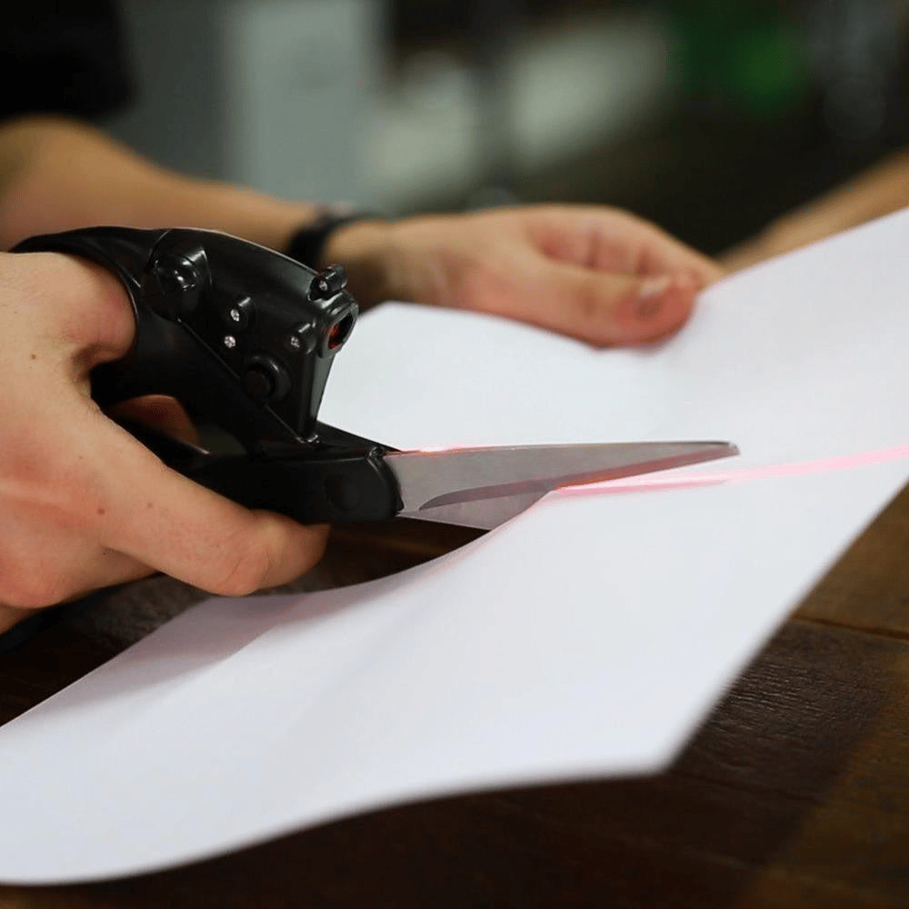 Globetrek° LaserScissors 1+1 GRATUIT: Précis Coupe Guidé Par Laser Multifonction Ciseaux