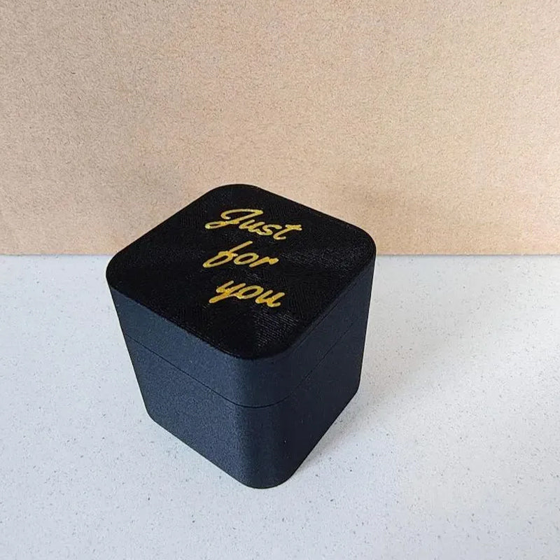 SurpriseBox: Boîte Cadeau Surprise Drôle