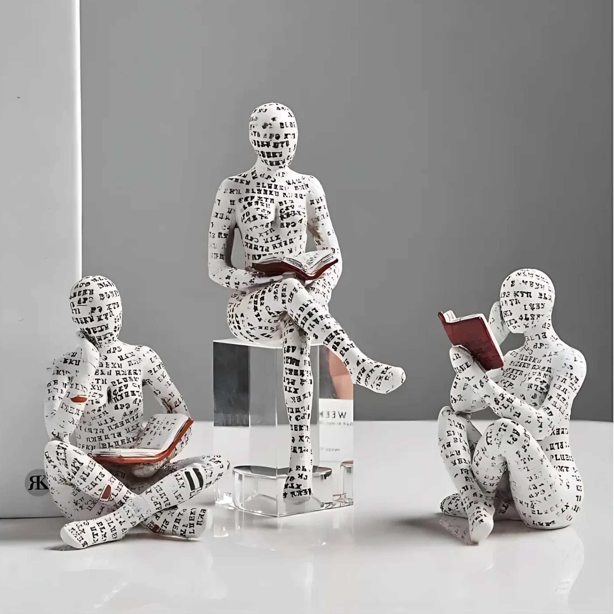 ReaderDecor 1+1 GRATUIT: Lecture Figure Décor Sur Bureau Et Etagère Afficher