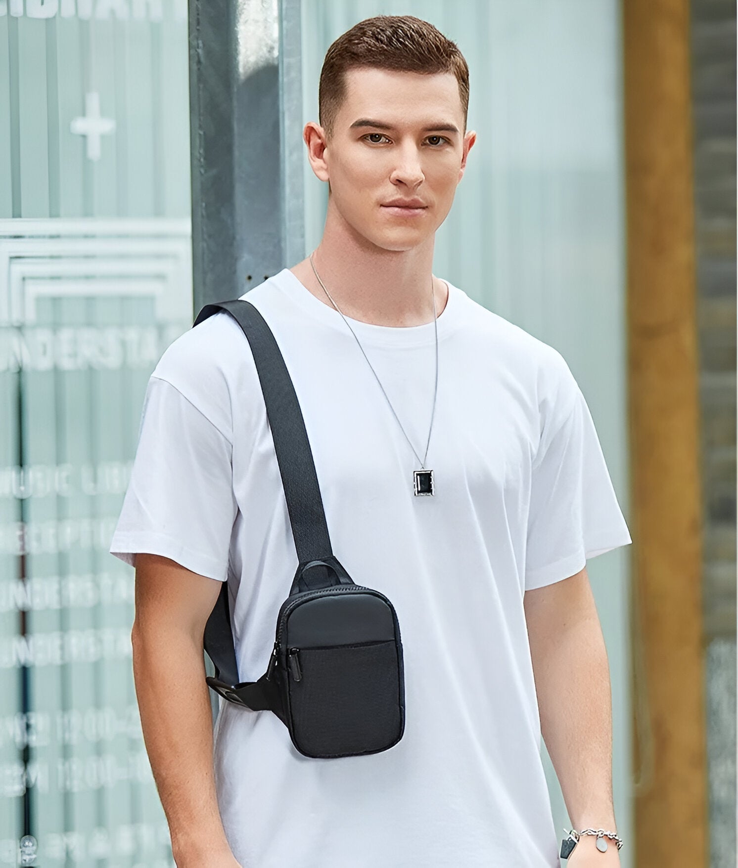 Icone™ ChestBag 1+1 GRATUIT: Sangle Réglable Unisexe Mini Echarpe Poitrine Sac